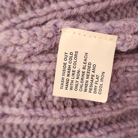 GAP Women's Purple Cable Knit Sweater - Picture 12 of 13